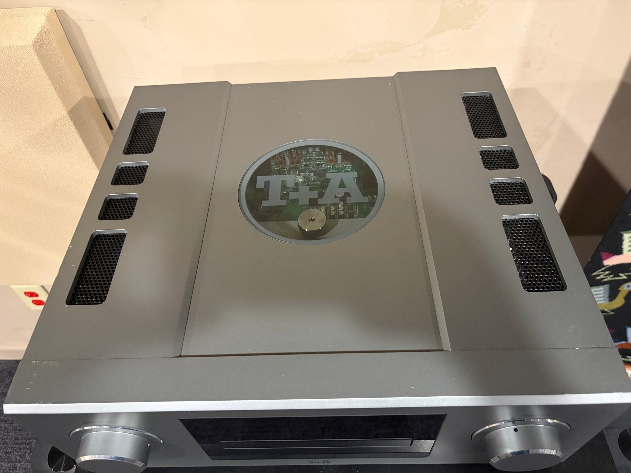 Open Box T+A MP-3100 HV G2 Media Player/Streamer with T+A