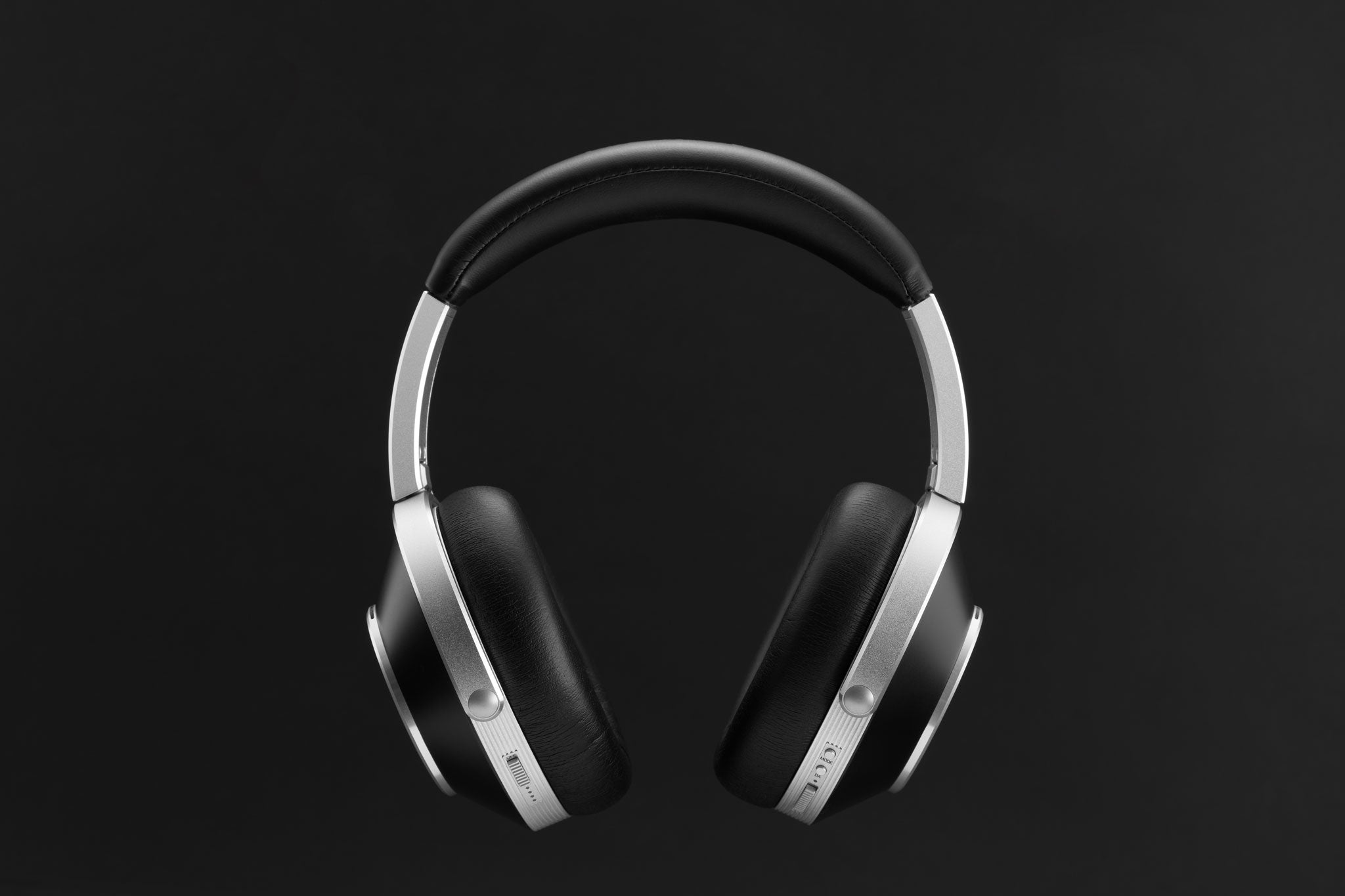 T+A Solitare T Wired/Wireless Headphones - Minnesota Audio